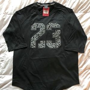 Jordan 3/4 raglan shirt (black) Lg